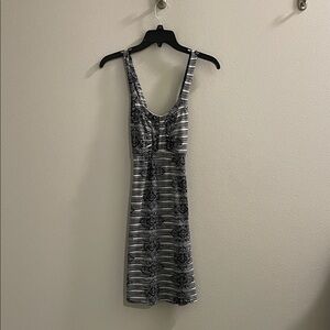 lola Black and Gray Patterned Sleeveless Mini Dress